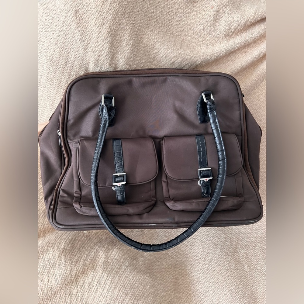 Large Travelon